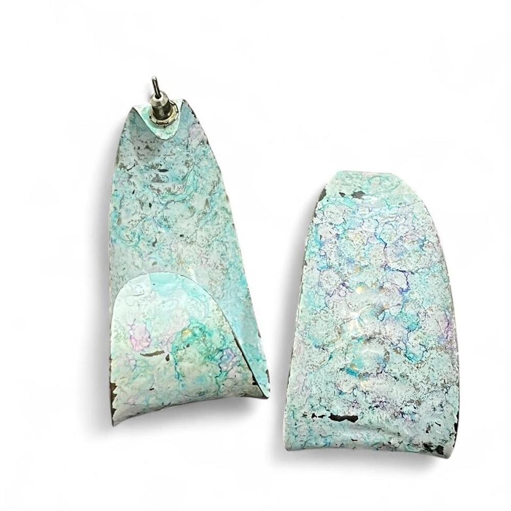 Blue and white marbled earrings